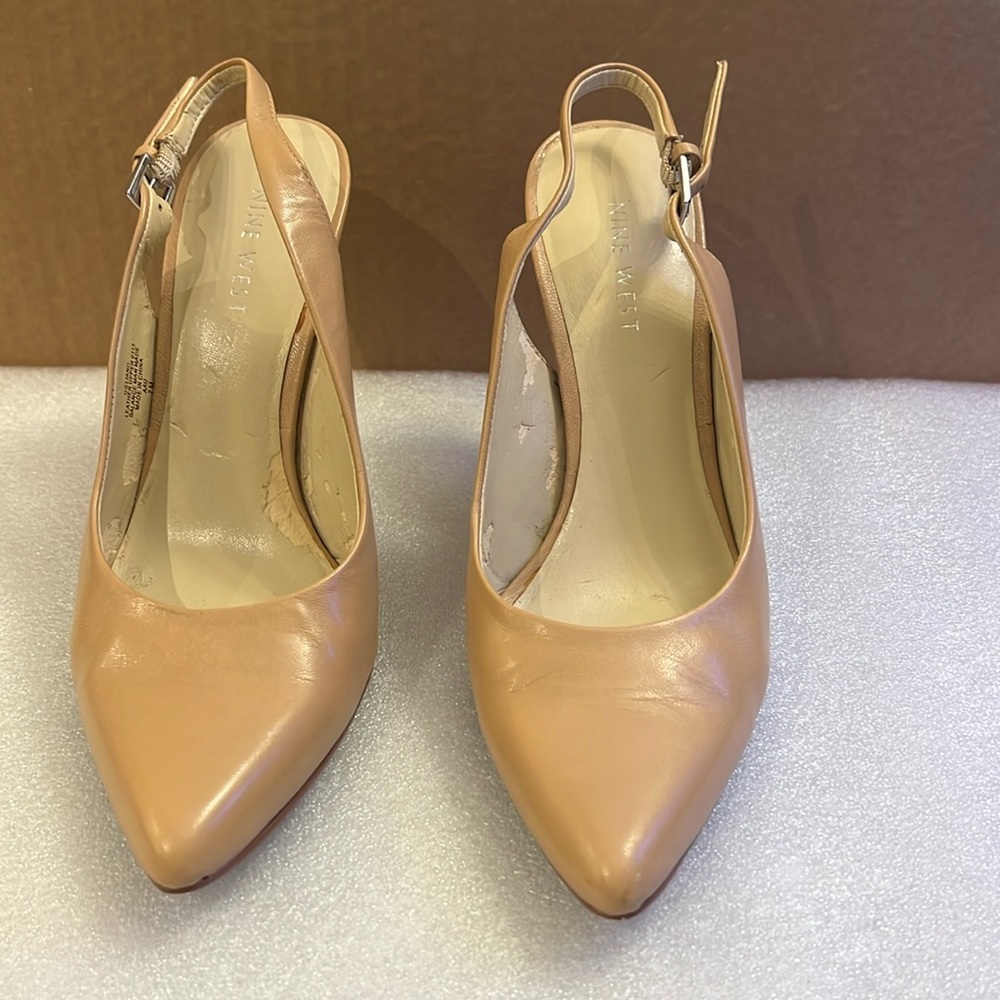Nine West Gilliano sling back pumps in Natural color, Size 7M